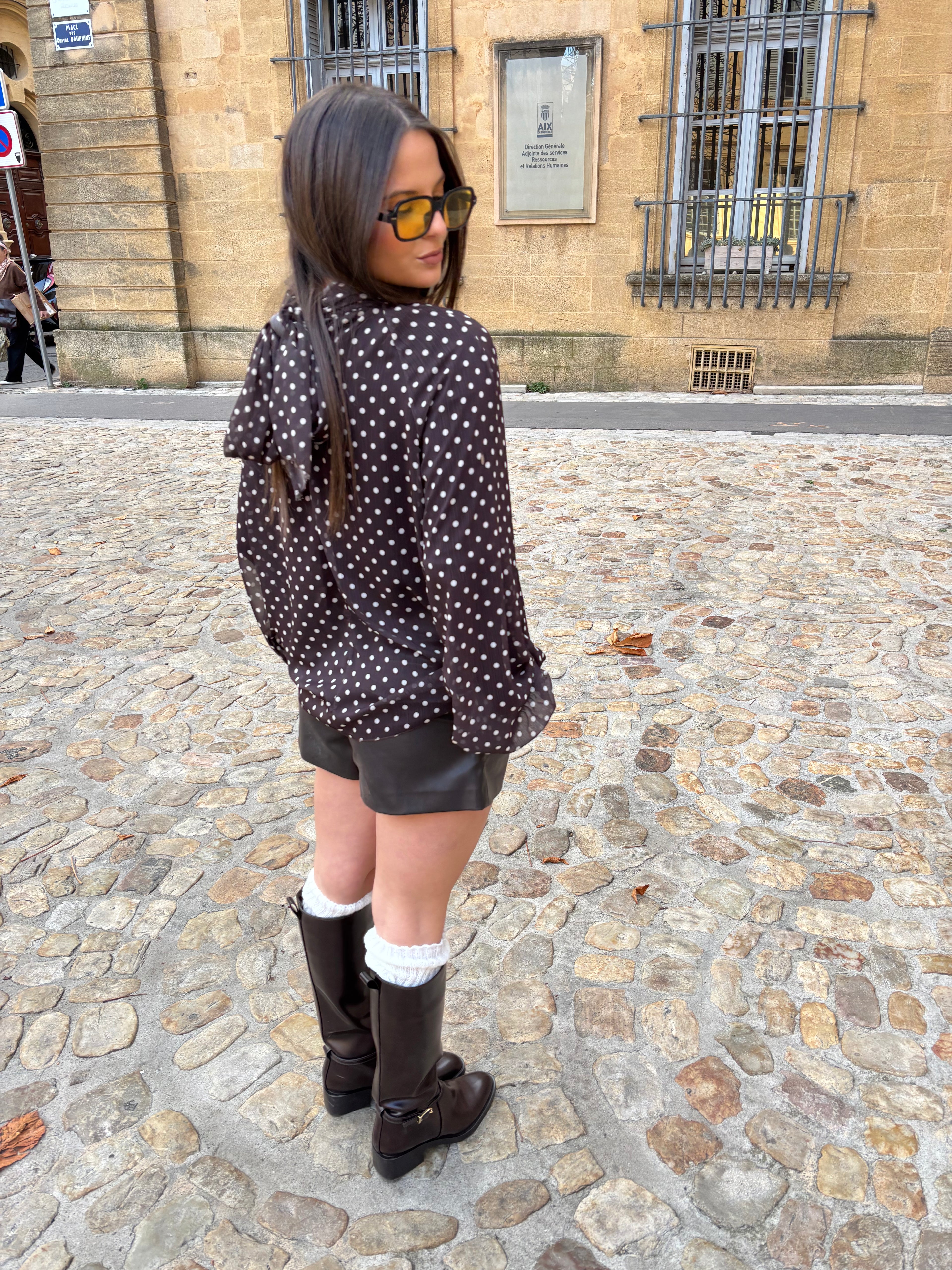 Blouse à pois marron